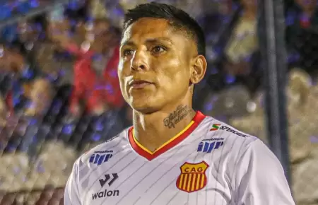 Ral Ruidaz se aleja de la 'U' tras renovar con Atltico Grau hasta el 2029.