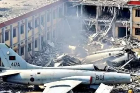 Avin cae sobre campus de colegio en Bangladesh.