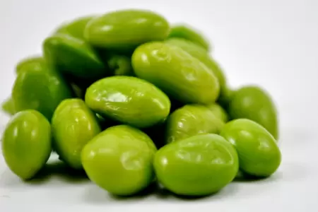 El edamame se presenta como la alterativa a los snacks procesados