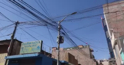 Ley obliga a empresas a retirar cables en mal estado.
