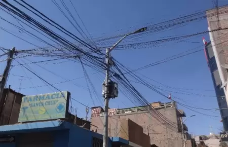 Ley obliga a empresas a retirar cables en mal estado.