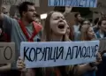 Volodmir Zelensky enfrenta las primeras protestas en su contra por nueva ley anticorrupcin