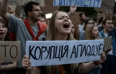 Protestas en Ucrania por proyecto anticorrupcin.