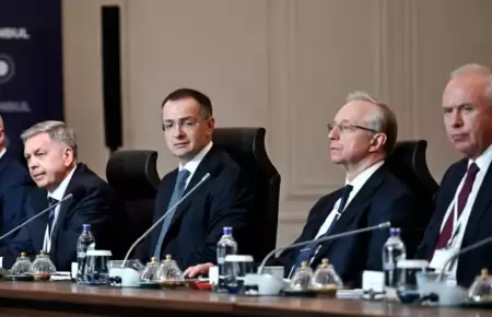 La delegacin rusa en Estambul.