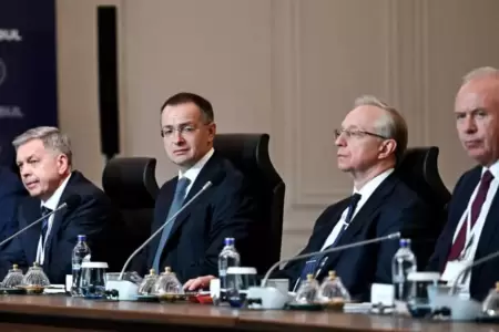 La delegacin rusa en Estambul.