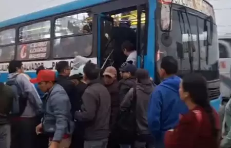 Vehículos de transporte público operan como normalidad en el primer día de paro