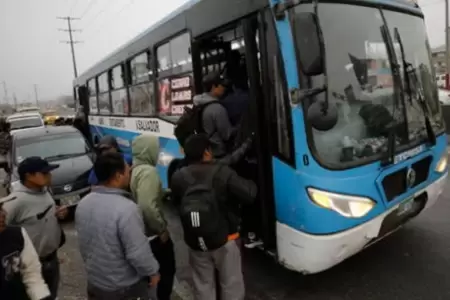Suspenden paro de transportistas en Lima.