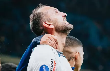 Hernán Barcos y su nuevo récord tras anotarle a Gremio de Porto Alegre en Brasil