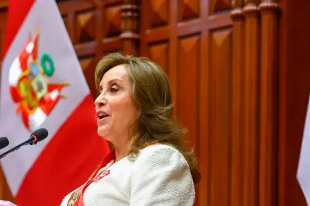 Dina Boluarte se compromete a culminar mejoras en vas al Jorge Chvez