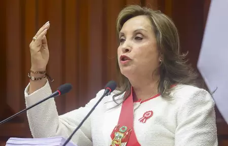 Dina Boluarte plantea reforma del sistema de justicia.