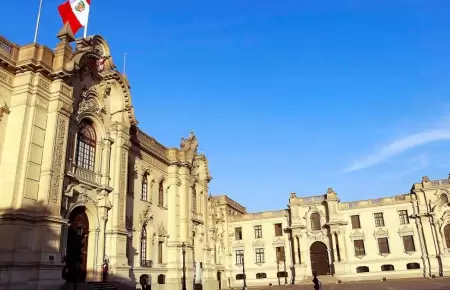 Gobierno hace un llamado a la calma por la alerta de tsunami emitida por la MGP.