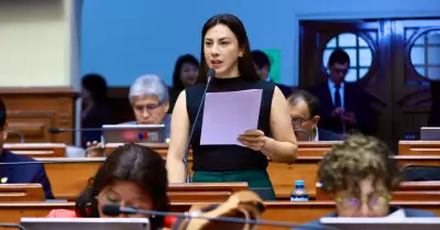 Ana Zegarra rechaza acusaciones por presuntos pagos ilegales