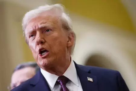 Donald Trump arremeti contra Rusia.