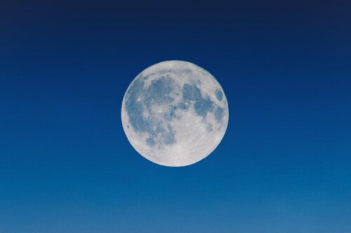 La luna llena de agosto se denomina la luna de Esturin