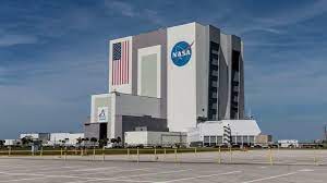La NASA tiene cinco aos para establecer un reactor de fisin nuclear en el satlite de la Tierra.