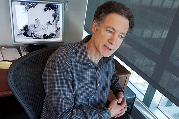 bruce yankner, lider del equipo de esta investigacion, que busca la cura para el alzheimer