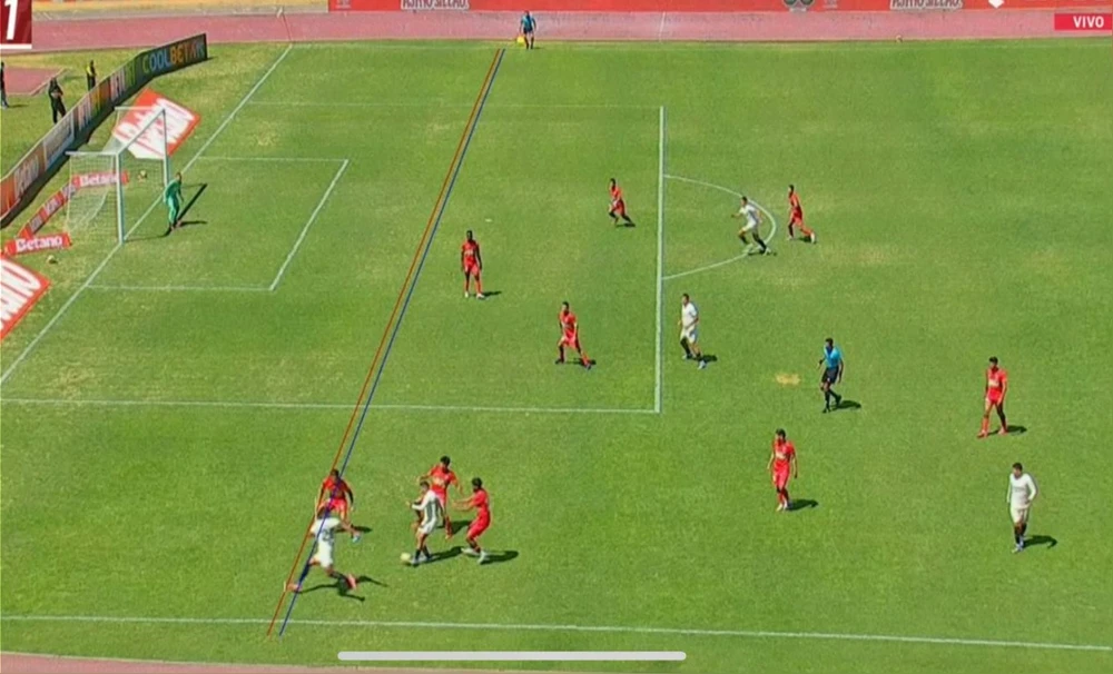 Fuera de juego sancionado contra Universitario.