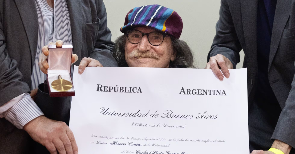 Charly García es declarado Doctor Honoris Causa por la UBA: "Desde ahora pasaré a llamarme Doctor Charly García"