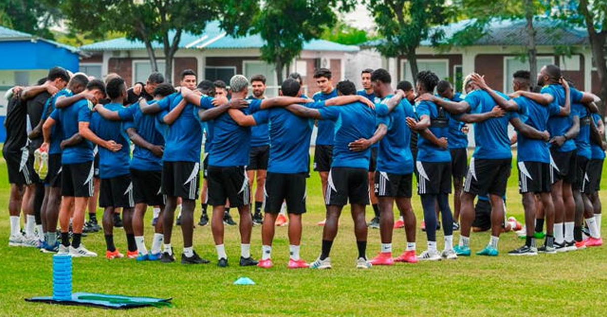 Plantel de Emelec entren este mircoles en el predio del club.