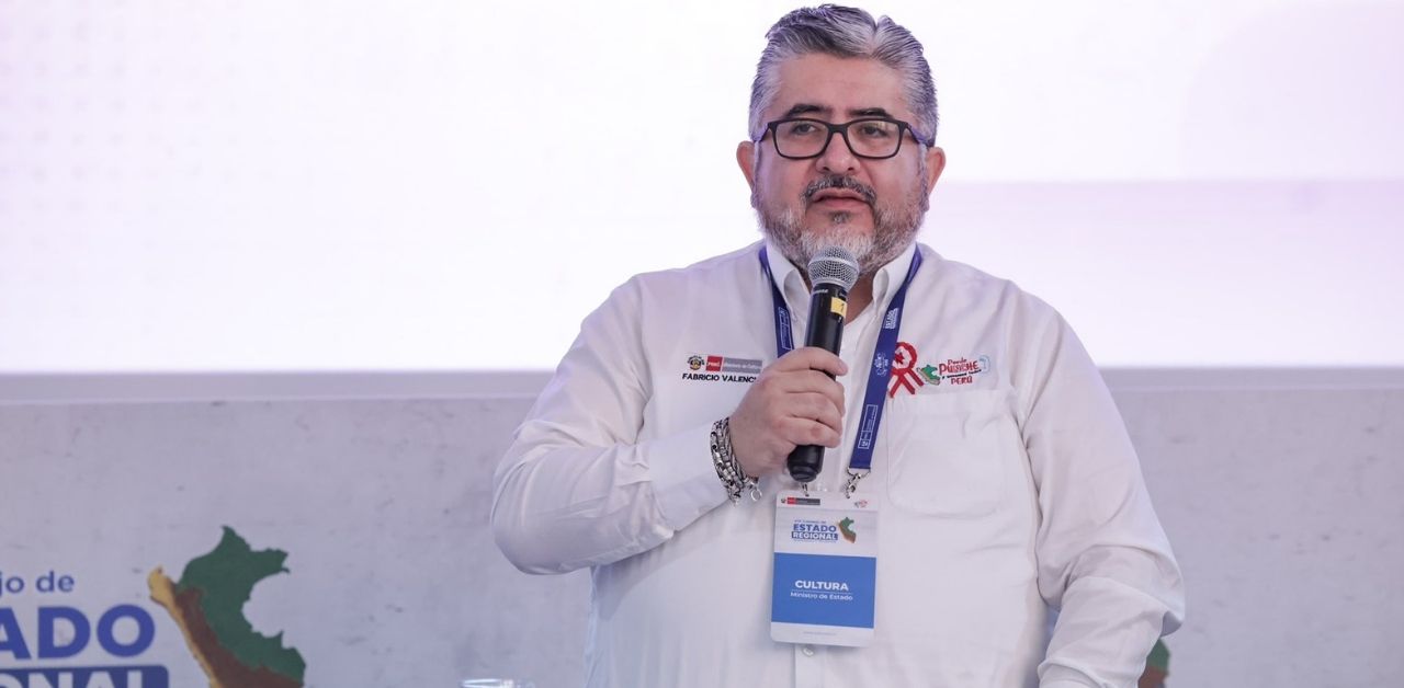 Fabricio Valencia: Autorizan viaje del ministro de Cultura a Corea para participar en jornada del APEC