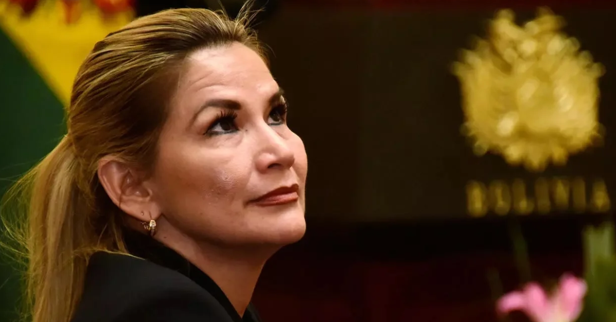 Jeanine Áñez, presidenta interina, recupera la libertad: Tribunal Supremo de Bolivia anula su condena