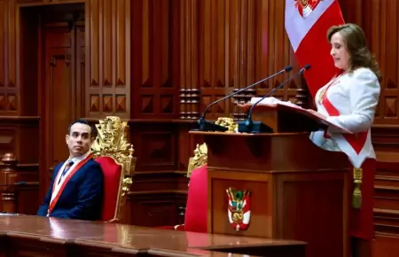 Nuevo pedido de viaje de Dina Boluarte ser analizado hoy en el Congreso.