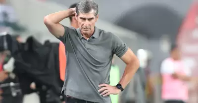 Selección Peruana confirmó dos bajas por lesión.