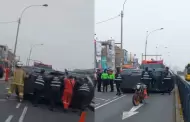 Tensin en Comas: Un vehculo qued volcado en plena avenida Universitaria