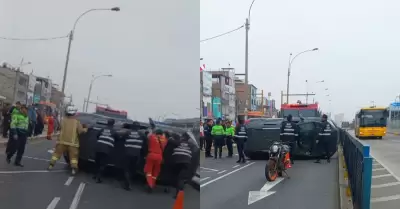 Vehículo terminó volcado en avenida Universitaria