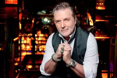 Miguel Mateos vuelve a Per