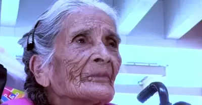 Abuelita logra obtener la visa