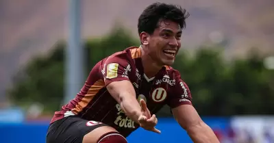 Universitario venció 2-0 a Alianza UDH y sigue firme en el Torneo Clausura.