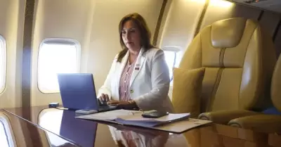 Presidenta Dina Boluarte inició su viaje al Asia.