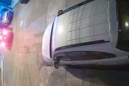 Delincuentes armados roban camioneta en Brea