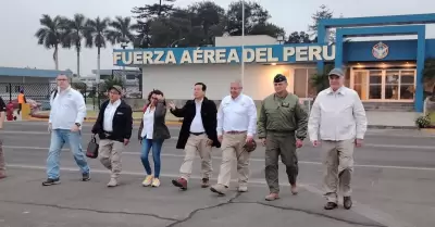 Ministros llegaron a la isla Santa Rosa en medio del conflicto con Colombia sobr
