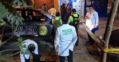 Un muerto y un herido deja una balacera en un puesto de comida en Carmen de la L
