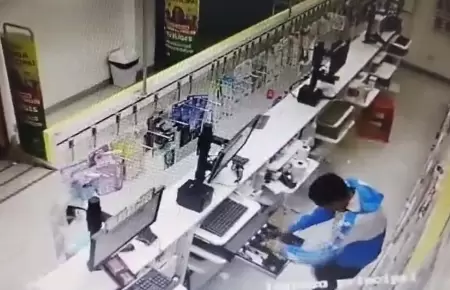 Capturan a delincuente que rob en cadena de farmacias en Villa Mara del Triunf
