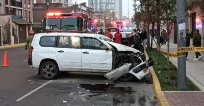 Fuerte choque dejó ocho heridos en plena avenida Petit Thouars.
