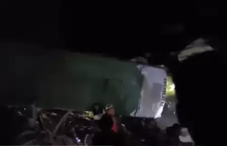 Cada de bus a abismo dej 10 fallecidos y 37 heridos