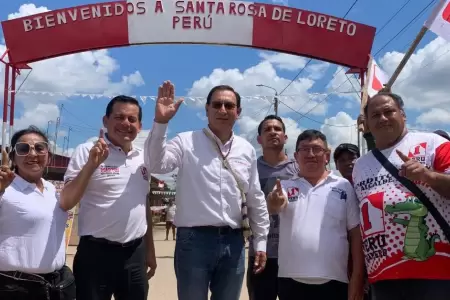 Expresidente Martn Vizcarra viaj a la Isla Santa Rosa.