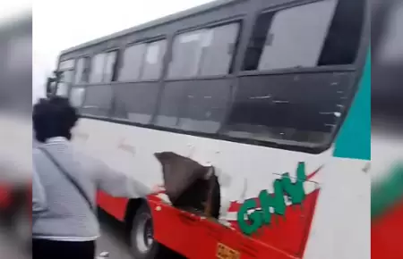 Detonan explosivo al interior de bus en Carabayllo dejando 3 heridos.
