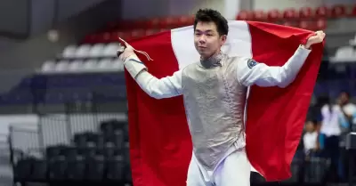 Renzo Fukuda se qued con la medalla dorada en florete.