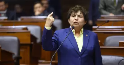 Susel Paredes critica falta de accin en fronteras, tras discurso de Dina Boluar