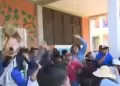 Tensin en elecciones bolivianas! Agreden a candidato presidencial en Cochabamba en su centro de votacin