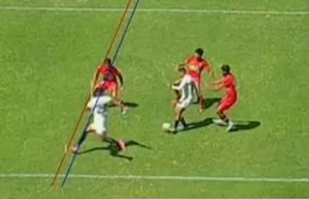 CONAR asegura que gol de Universitario fue bien anulado.