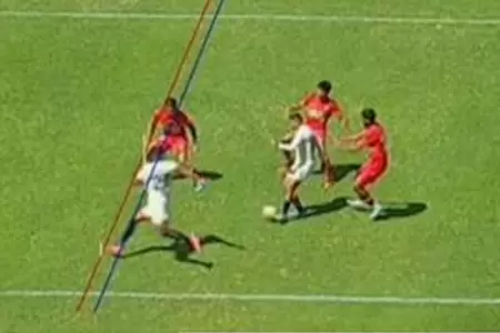 CONAR asegura que gol de Universitario fue bien anulado.