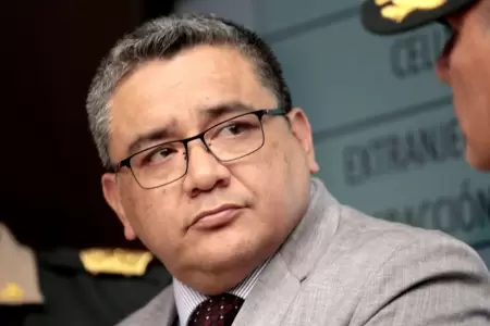 Santivaez pide sancin a quienes allanaron Palacio de Gobierno