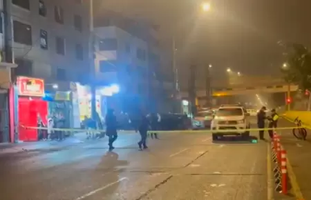 Dejan granada en pollera de San Borja