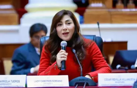 Lady Camones presidenta de la SAC