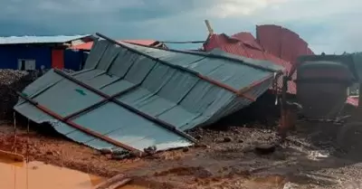 Lluvias torrenciales y vientos huracanados en Ayacucho